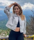Rencontre Femme : Мередит, 21 ans à Biélorussie  Минск